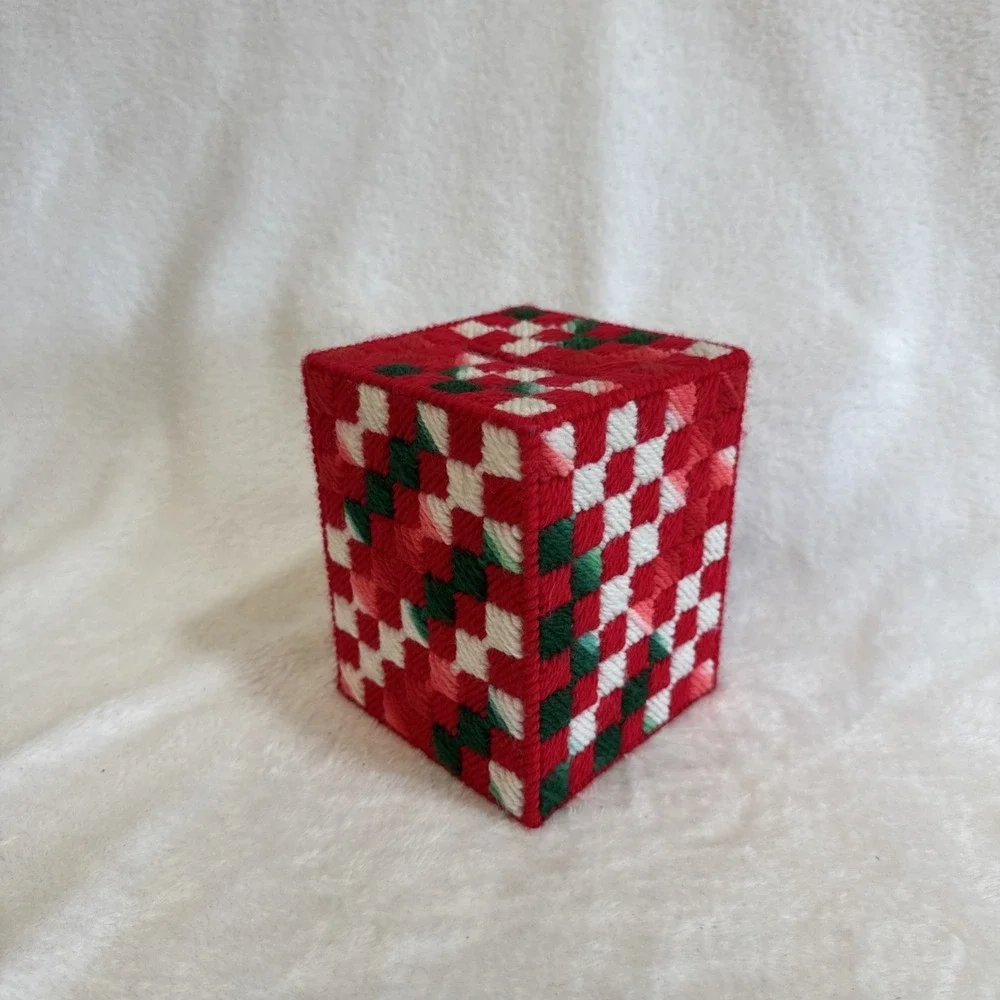 Handmade Plastic Canvas Christmas Tissue Box Cover Red Green White Geometric